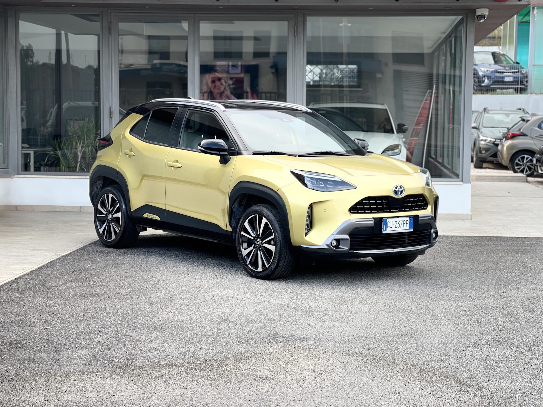 TOYOTA - Yaris Cross