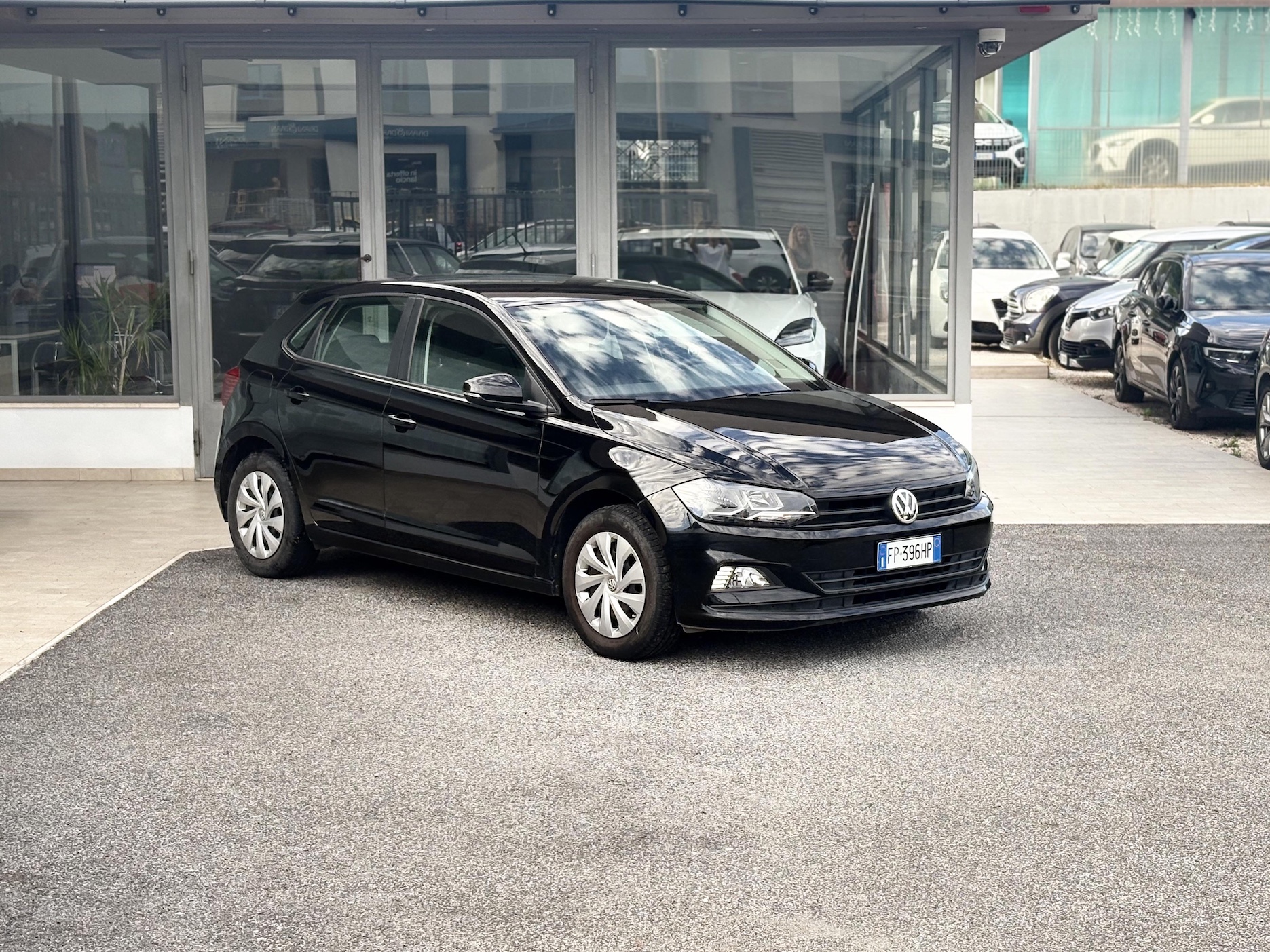 VOLKSWAGEN - Polo 6ª serie