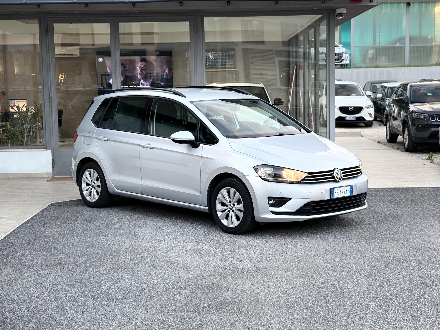 VOLKSWAGEN - Golf Sportsvan
