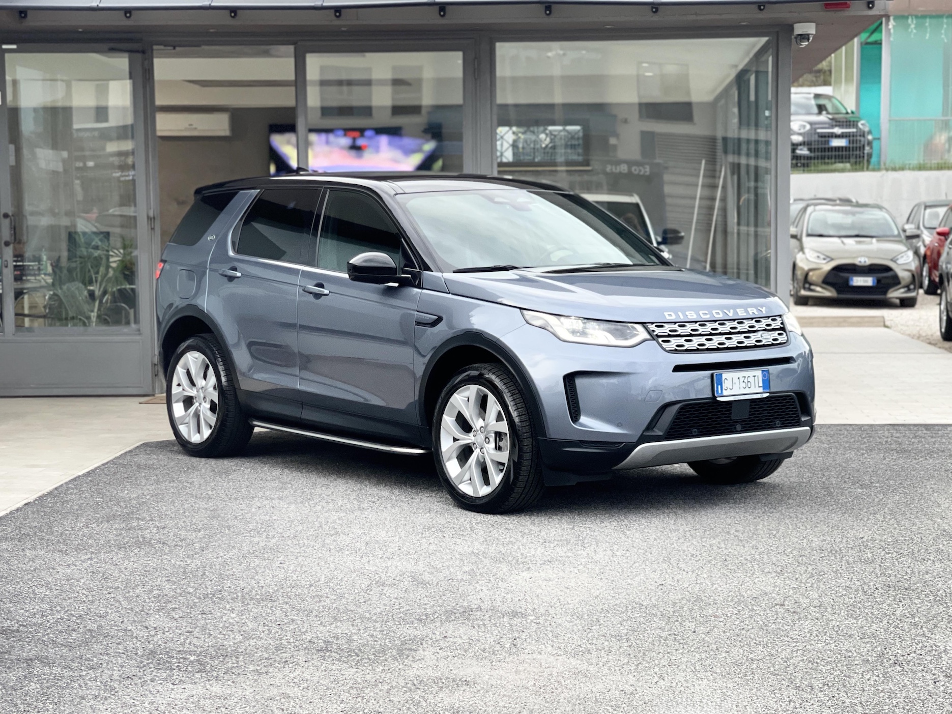 LAND ROVER - Discovery Sport