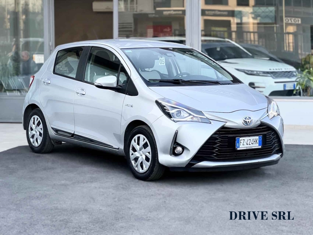 TOYOTA Yaris 3ª serie vers. Yaris 1.5 Hybrid 5 porte Cool