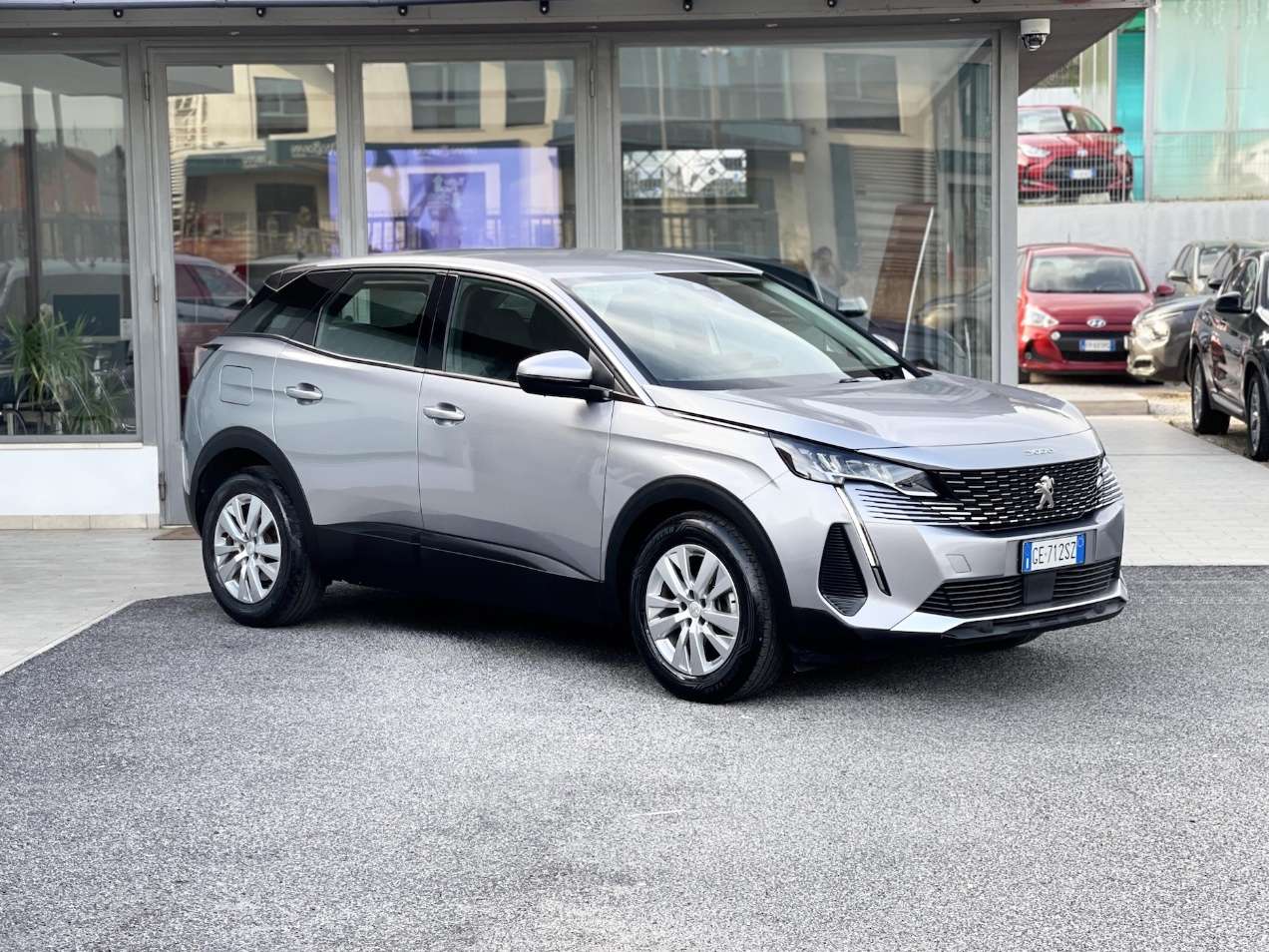 Peugeot - 3008